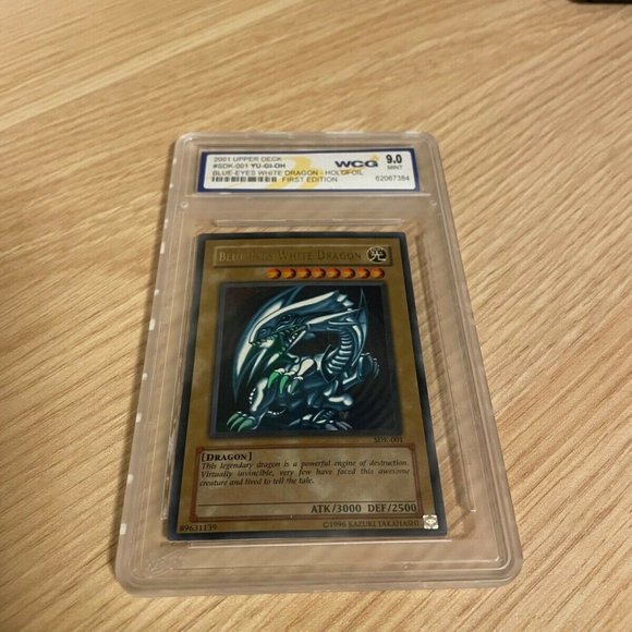 Yu-Gi-Oh! TCG Blue-Eyes White Dragon #SDK-001 WCG 9 Mint - Picture 4 of 4